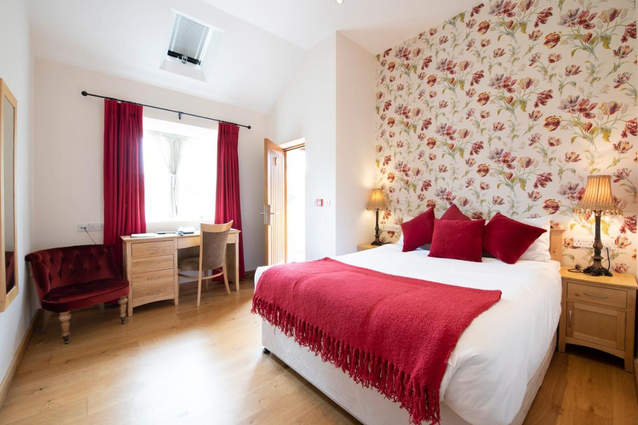 Hotel The Red Lion Hinxton Extérieur photo
