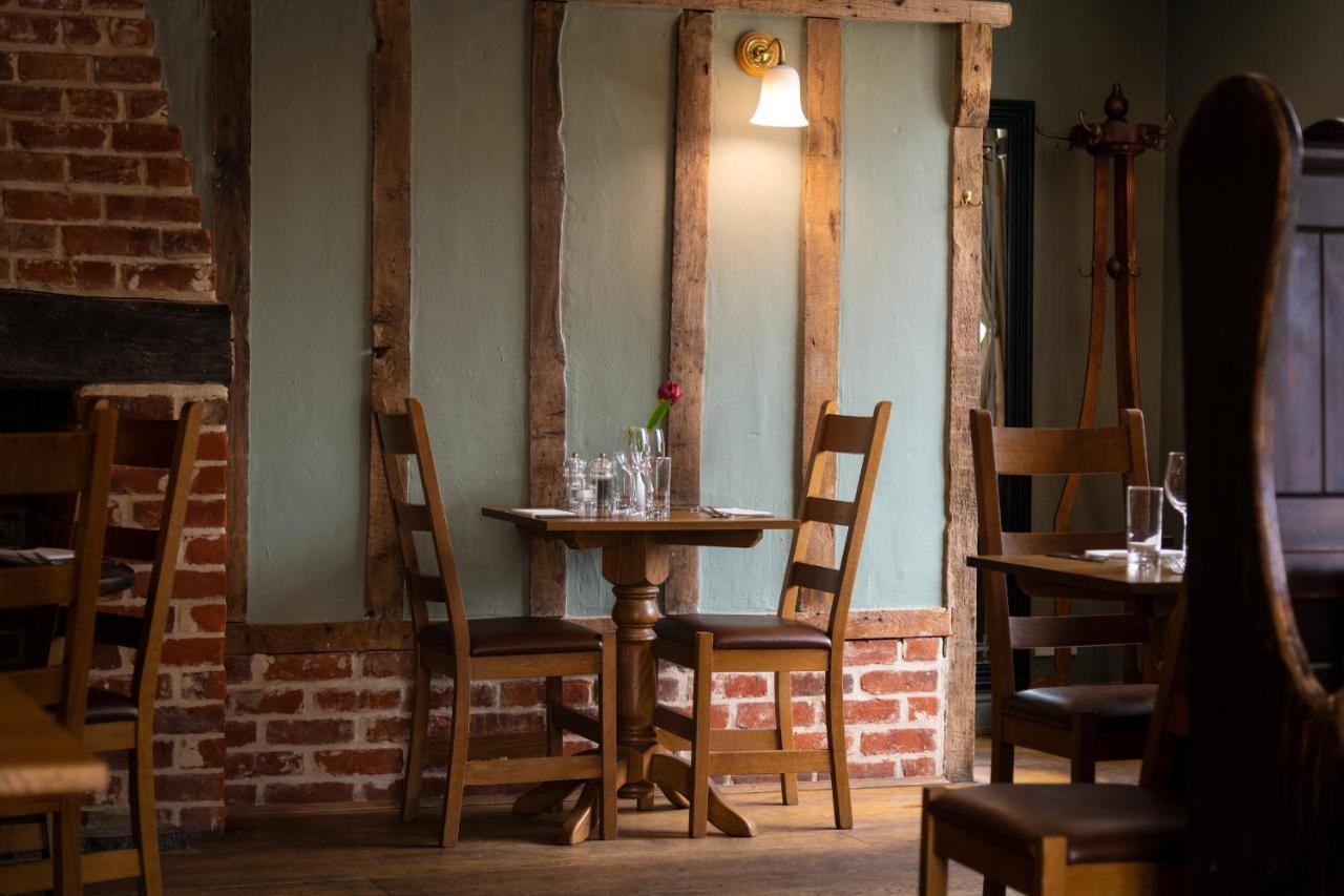 Hotel The Red Lion Hinxton Extérieur photo